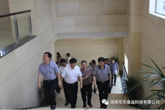 湖南军杰食品科技有限公司,湖南军杰袋装,军杰瓶装 湖南军杰食品科技有限公司,湖南军杰袋装,军杰瓶装